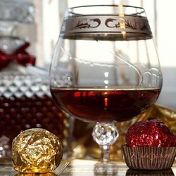 Коньяк из водки – рецепт настойки-имитации на дубовой коре и ягодах