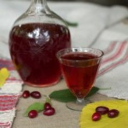 Универсальный рецепт кизиловой настойки