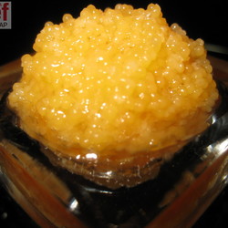 Солимо рибу та ікру річкової риби