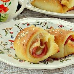 Рулетики с сыром в духовке