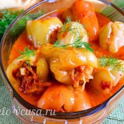 Перец фаршированный овощами