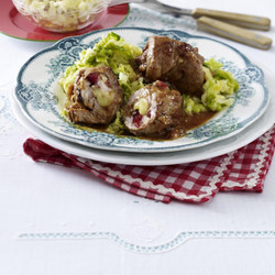 Nackensteakröllchen mit Camembert