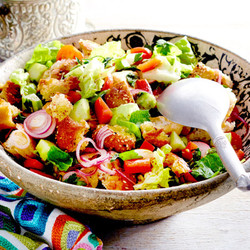 Fattouche (Orientalischer Brotsalat)