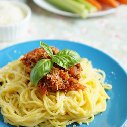 Спагетти болоньезе