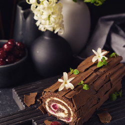 Полено «Чёрный лес» на новый лад