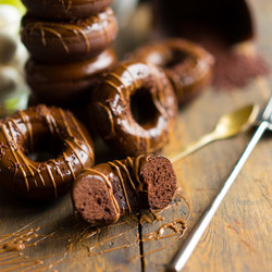 Шоколадные пончики из духовки