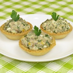 Тарталетки с печенью трески