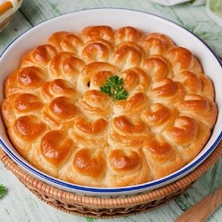 Мясной пирог хризантема