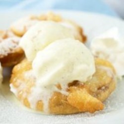 Gebackene Apfelringe mit Vanillesoße