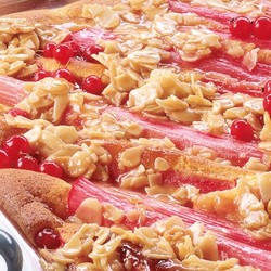 Rhabarber-Blechkuchen