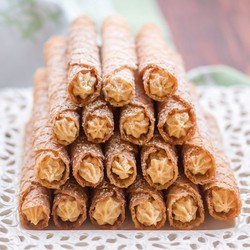 Домашние вафельные трубочки с кремом