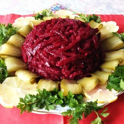 Вкуснейший салат из свеклы. Незабываемый вкус праздника