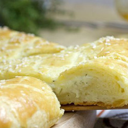 Сырная лепешка на творожном тесте