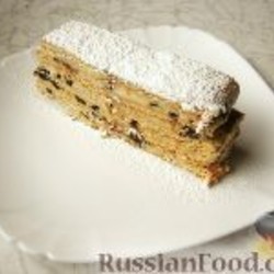 Торт без выпечки, с творогом и черносливом