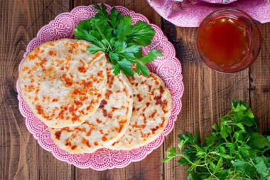 Сырные лепешки на сковороде