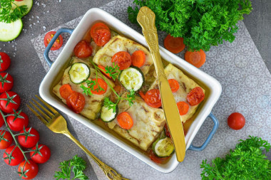 Филе минтая с овощами в духовке