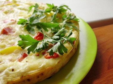 запеканка с ветчиной сыром и яйцом