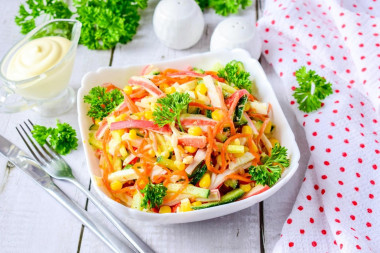 Салат с морковью по корейски и крабовыми палочками