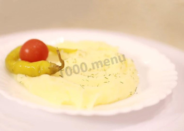 Картошка толченка молодая с маслом на молоке