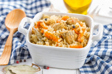 Плов в утятнице куриный с морковью