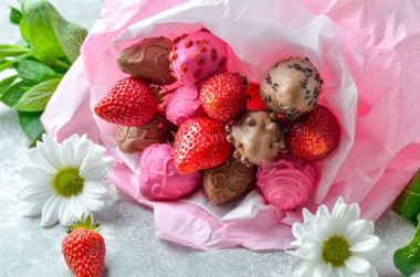 Букет из клубники в шоколаде