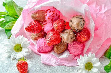 Букет из клубники в шоколаде