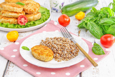 Котлеты из грудки с кабачком