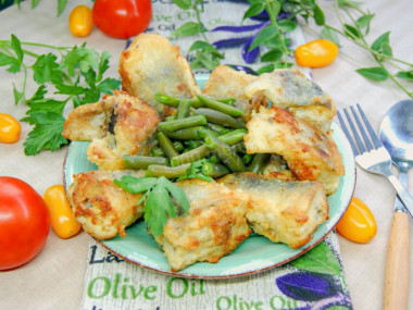 Навага жареная на сковороде