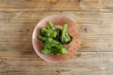 Как приготовить вкусно замороженную капусту брокколи: полезные рецепты и советы