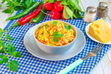Салат морковь с сыром яйцом и чесноком