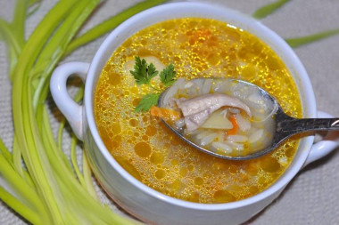 Рассольник с рисом куриными грудками и рассолом
