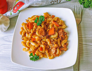 Паста с тушенкой