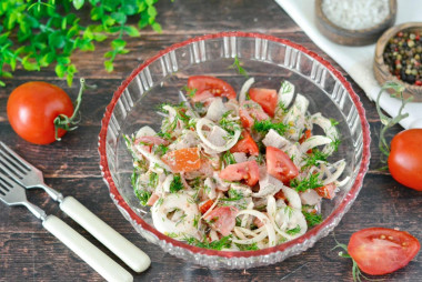 ПП Салат с вареной куриной грудкой и помидорами