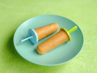 Домашнее мороженое с вареной сгущенкой