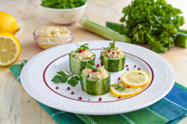 Фаршированные огурцы закуска