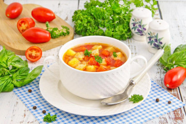 Томатный суп с курицей