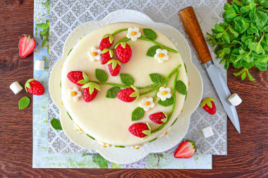 Торт с клубничным кремом