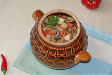 Баклажаны в горшочках в духовке с овощами