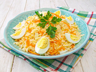 Салат из дайкона с майонезом и яйцом и морковью