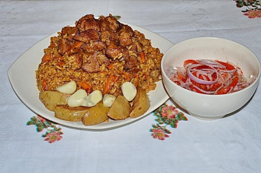 Плов с айвой и говядиной