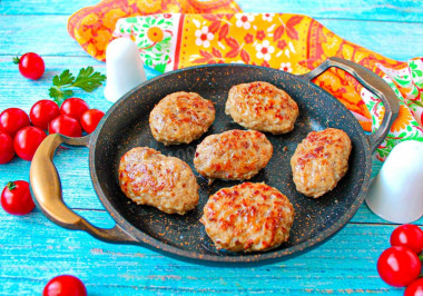 Классические котлеты из свинины