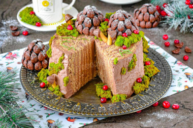 Торт Пенек с шишками