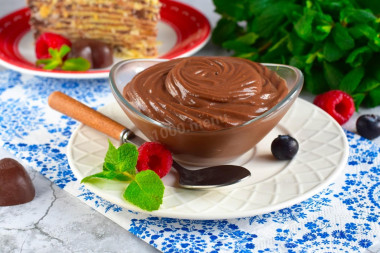 Шоколадный заварной крем для торта