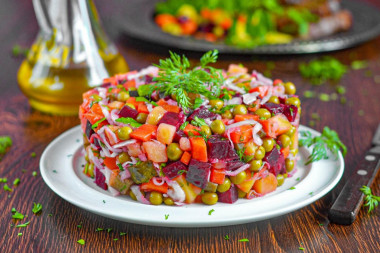 Винегрет с горошком классический