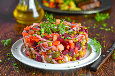 Винегрет с горошком классический