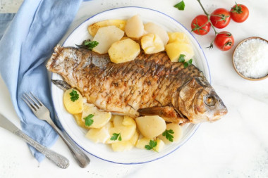 Запеченный карась