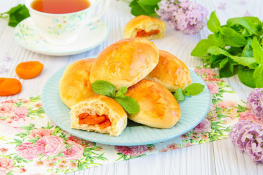 Пирожки с курагой в духовке