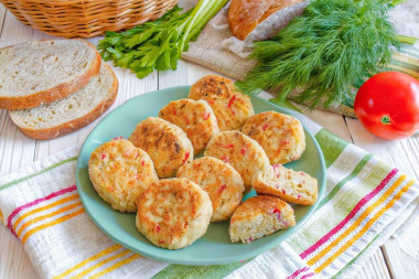 Котлеты из крабовых палочек с сыром