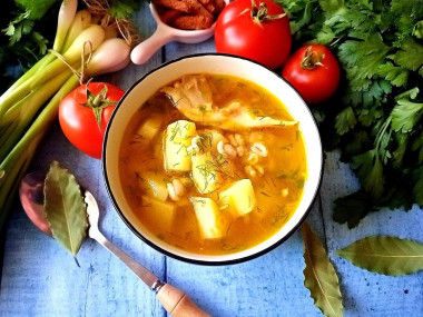 Куриный суп с перловкой