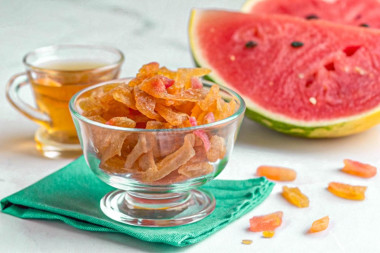 Цукаты из арбузных корок